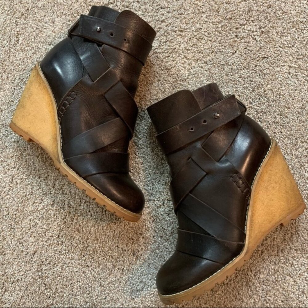 SEE by CHLOE Brown LEATHER Strappy ALEXA Honey WEDGE Ankle BOOTS Booties